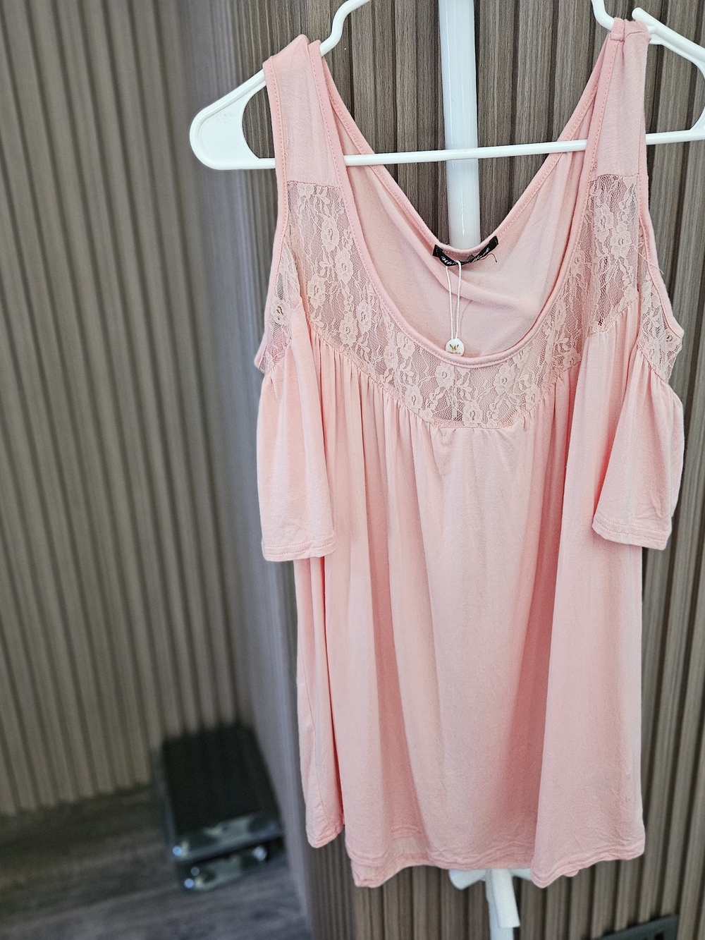 Nicole Miller Blush Pink Cold-Shoulder Lace Yoke Tunic - Picture 3 of 9